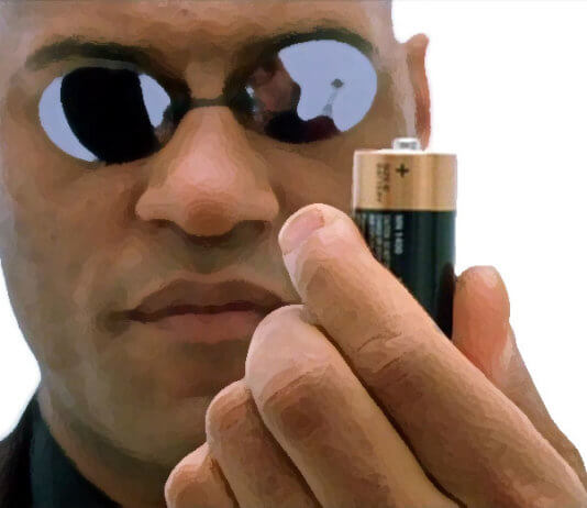 Morpheus hold a battery